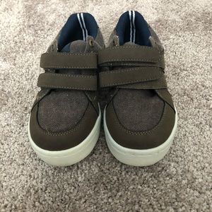 Boys casual shoes